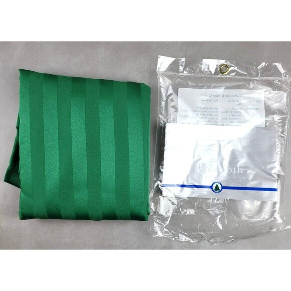Bright Hunter Green Table Cloth Christmas Holiday Striped 60" x 84" NIP JH1424 - Picture 1 of 4